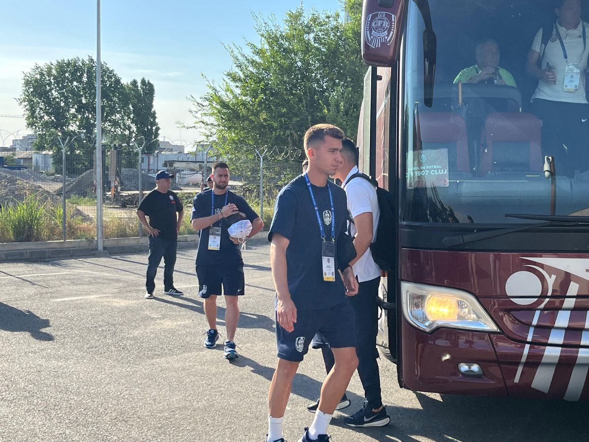 CFR Cluj a ajuns în Ghencea pentru Supercupa
