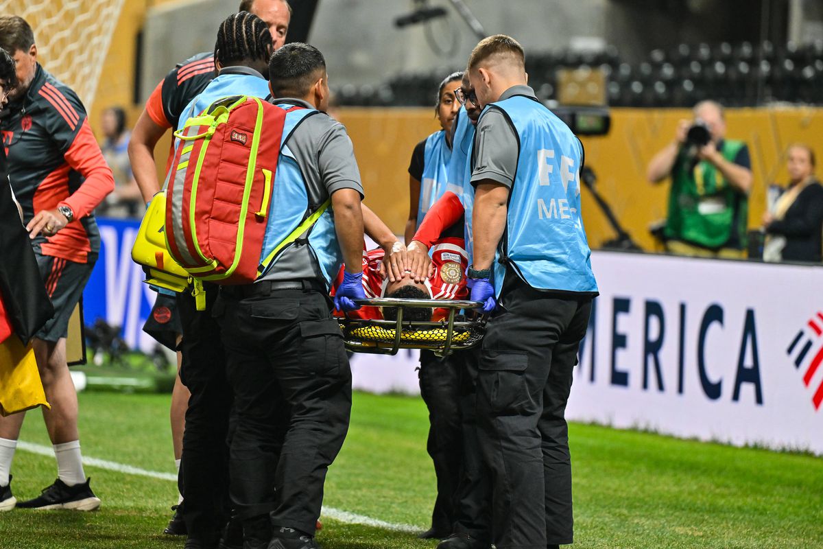 Jamal Musiala, nouă ore pe targă și sub sedative » Fotbalistul lui Bayern trece prin momente dureroase după accidentarea horror