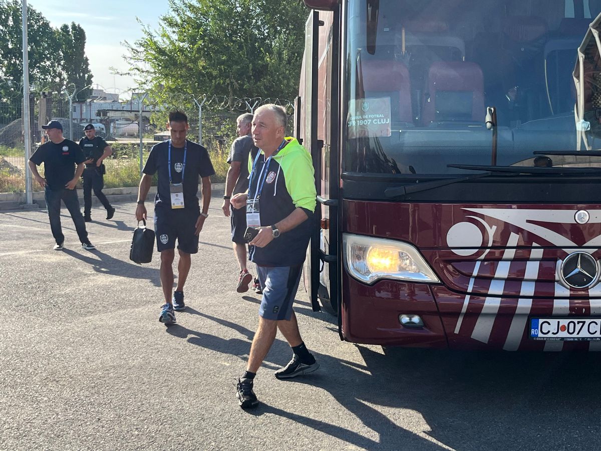 CFR Cluj a ajuns în Ghencea pentru Supercupa