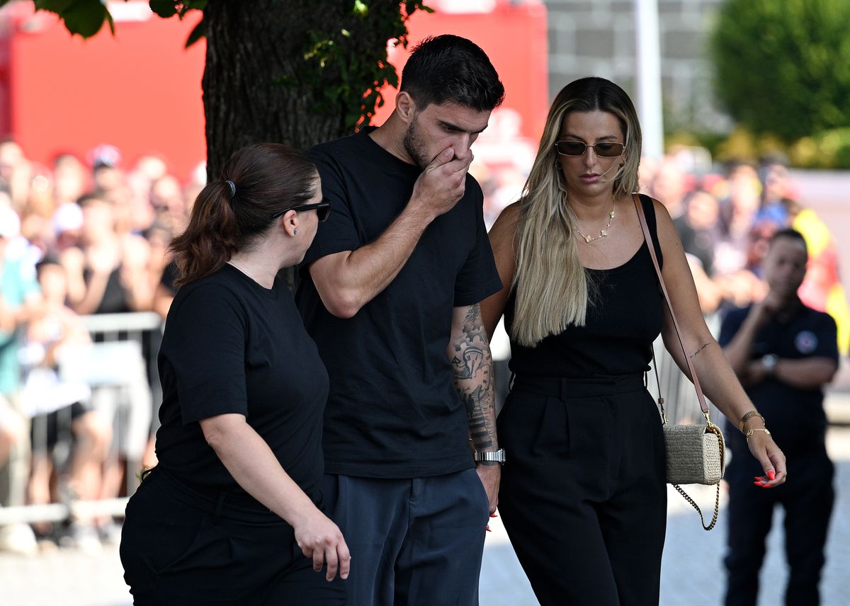 Fanii au reacționat virulent după ce Cristiano Ronaldo nu a venit la înmormântarea lui Diogo Jota: „Nu și-a întrerupt vacanța. Este rușinos!”