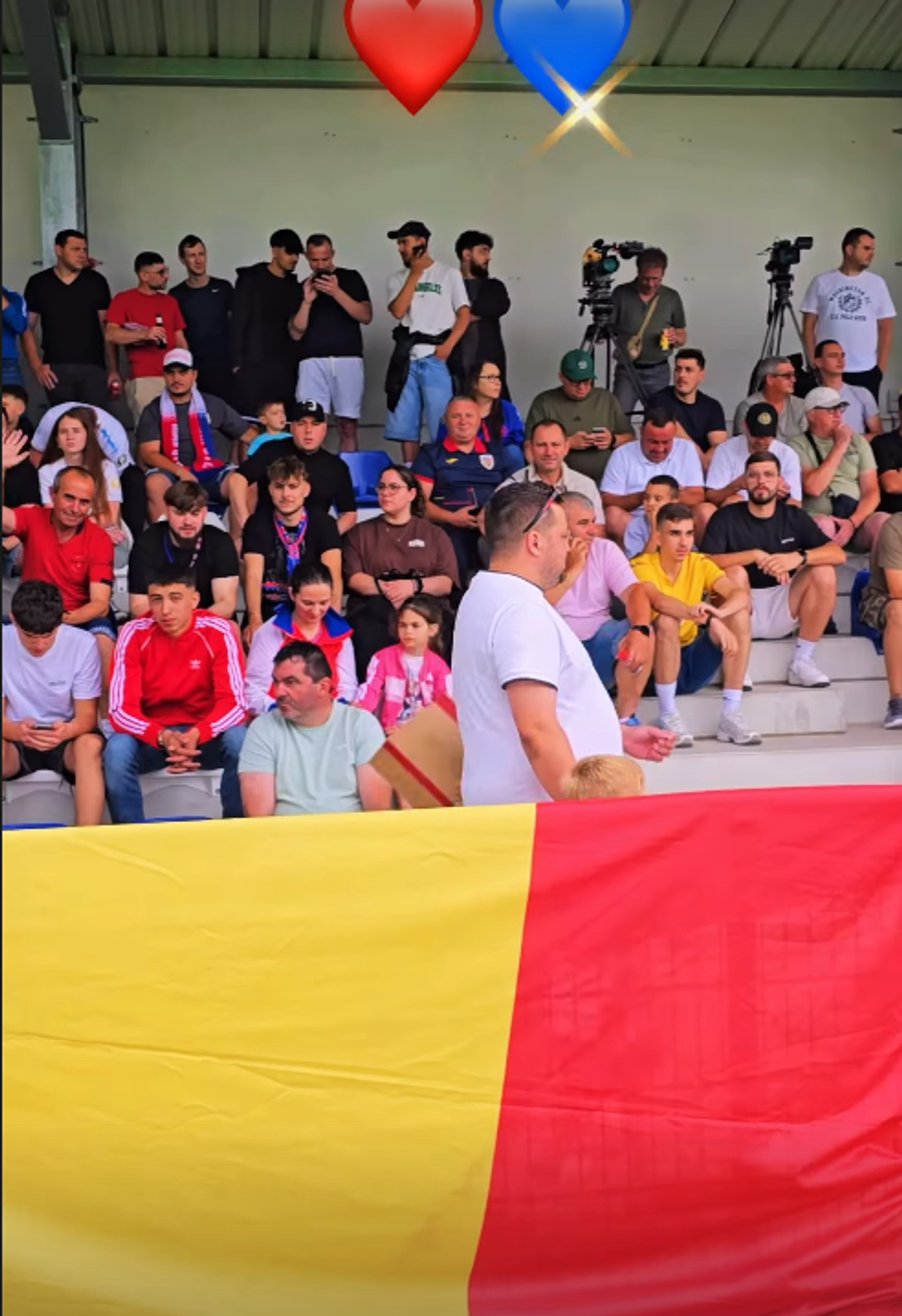 Imagini tari: fanii celor de la FCSB au dat năvală la amicalul din Belgia » „București, Steaua București!” + Moment special pentru Darius Olaru