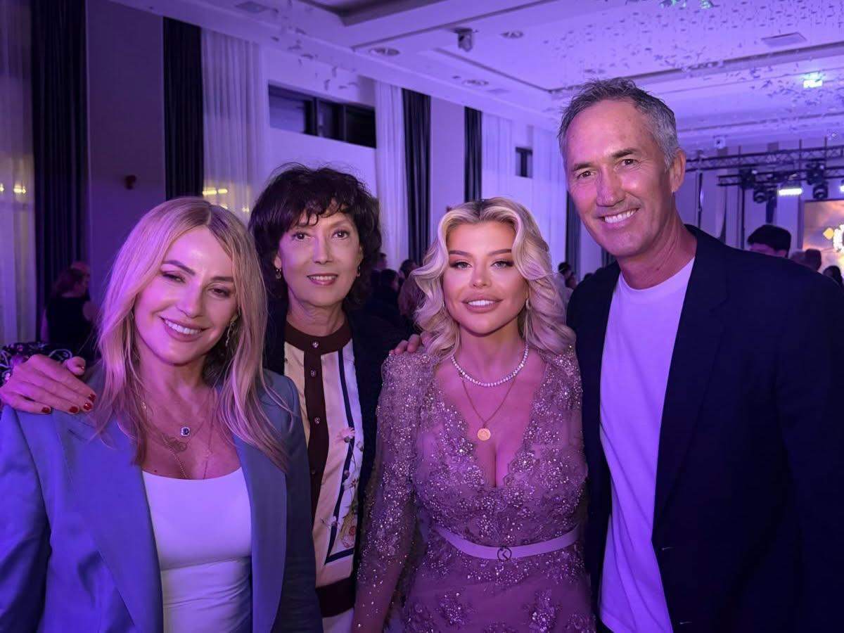 Escapadă de lux în locația miliardarilor, după show-urile pentru Halep și Nadia: „Rămâi sexy!”