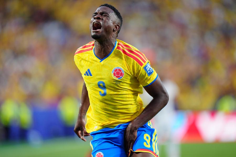 Jhon Cordoba s-a accidentat și nu va mai continua la Mondial // FOTO Imago Images Ghinion teribil înaintea sferturilor! Un titular incontestabil a spus adio Mondialului