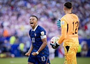 Portarul din Paraguay a explicat momentul tensionat cu Mbappe de la finalul partidei: „I-am întins mâna, dar el... M-a scos din sărite”