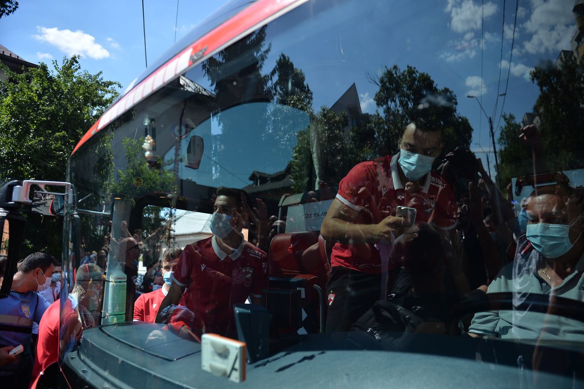 Plecare de ultimă oră de la Dinamo! Își va da demisia în cel mai scurt timp: „Hai să vă dau o veste bună”