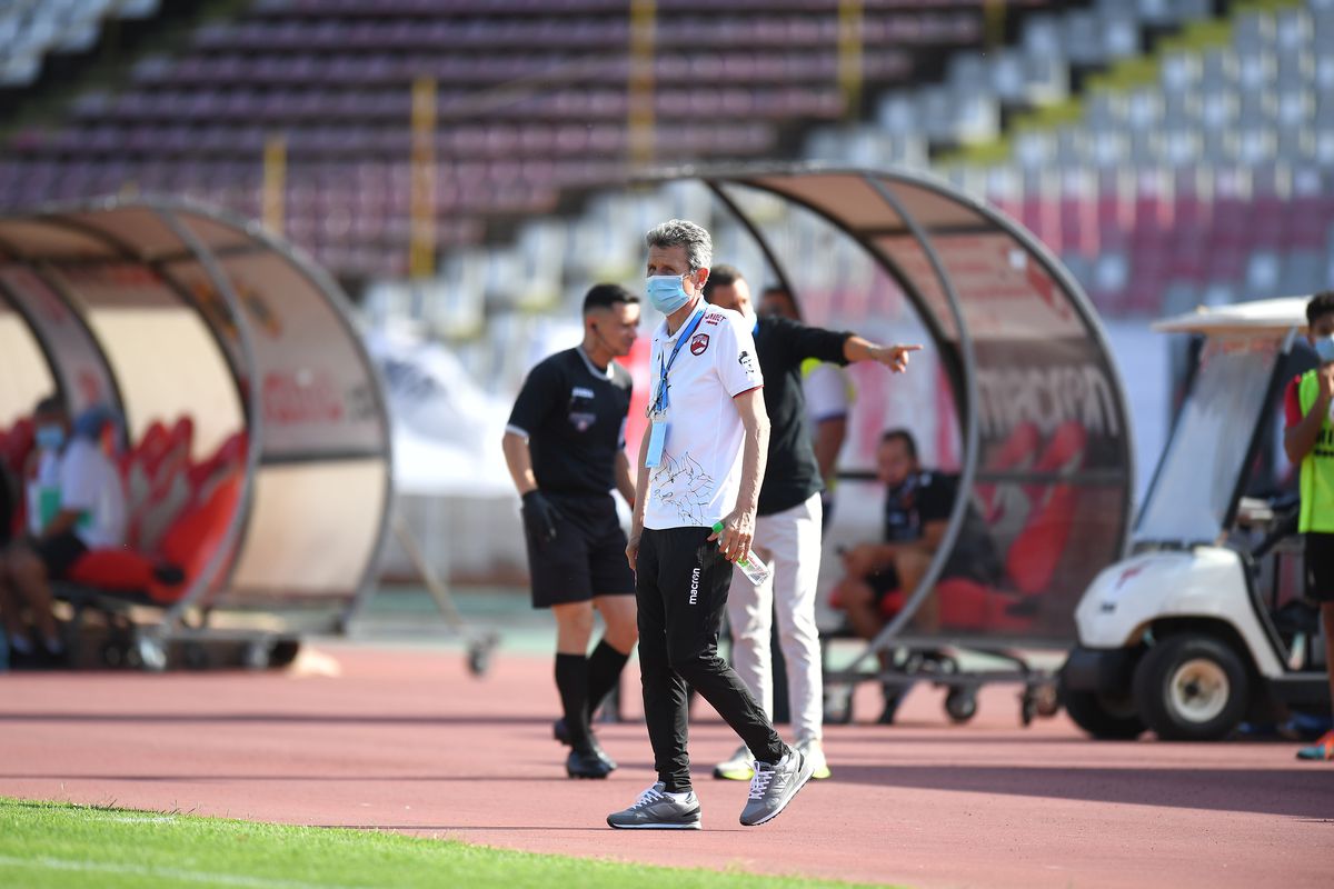 Gică Hagi dezvăluie marea greșeală din cariera de antrenor: „Am crezut în oameni și ei m-au lăsat” » Dezvăluiri despre Gigi Becali și FCSB: „Cineva a stricat totul”