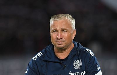 Un cunoscut comentator sportiv, răspuns pentru Petrescu și căpitanul lui Sepsi: „Definiția tupeului! Unii muncesc 8 ore pe câmp”