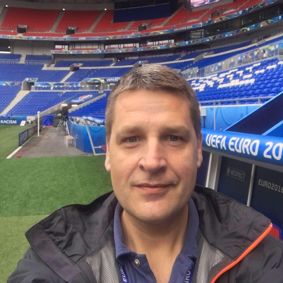 Costi Mocanu a lucrat o bună perioadă de timp la ProTV Un cunoscut comentator sportiv, răspuns pentru Petrescu și căpitanul lui Sepsi: „Definiția tupeului! Unii muncesc 8 ore pe câmp”