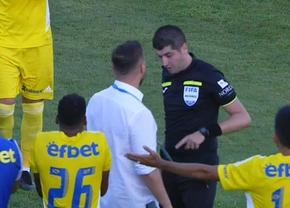 Scandal la pauza meciului Universitatea Cluj - Petrolul! „Roșu” scos din buzunar de Andrei Chivulete