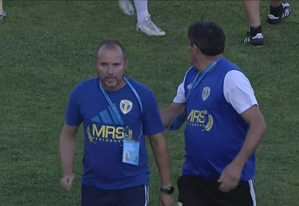 Scandal la pauza meciului Universitatea Cluj - Petrolul / FOTO: Capturi @Orange Sport