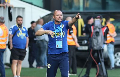 Nicolae Constantin, pus pe glume după prima victorie a sezonului: „Arbitrul a fost lunetist!”