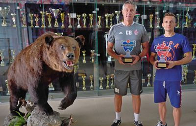 Au „capturat” premiile » Marius Ștefănescu a fost ales „Jucătorul lunii iulie”, iar Cristiano Bergodi - „Antrenorul lunii”! Cum s-a votat