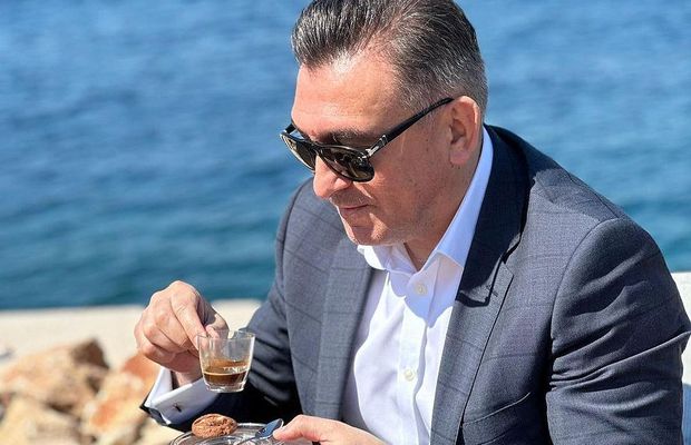 Dezvăluiri din vestiar cu Ilie Dumitrescu antrenor la Galați: „Caterincă mare-mare! Stătea în costum la 40 de grade. Zicea: «Vezi, mă, fraierul ăsta nu minte»”