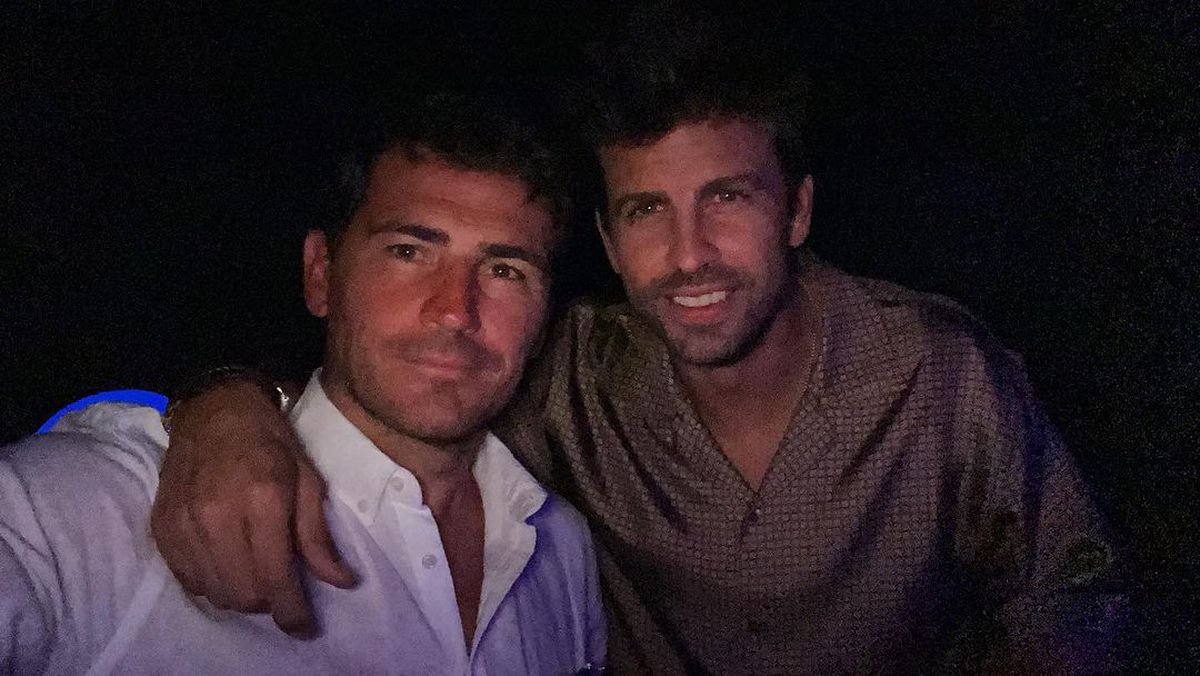 L-a uitat pe Pique? Cu cine a fost fotografiată Shakira în vacanță