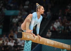 Începe finala de la sol! Sabrina Maneca-Voinea și Ana Bărbosu visează la un loc pe podium