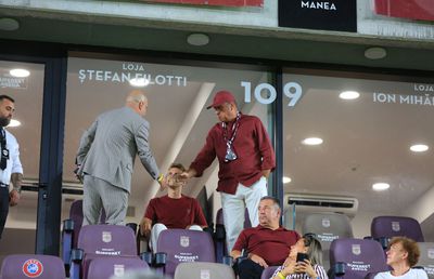 Dan Șucu a revenit la „oficială” » Salut cu „dușmanul” în lojă: „Patronul Rapidului are declarații comuniste”