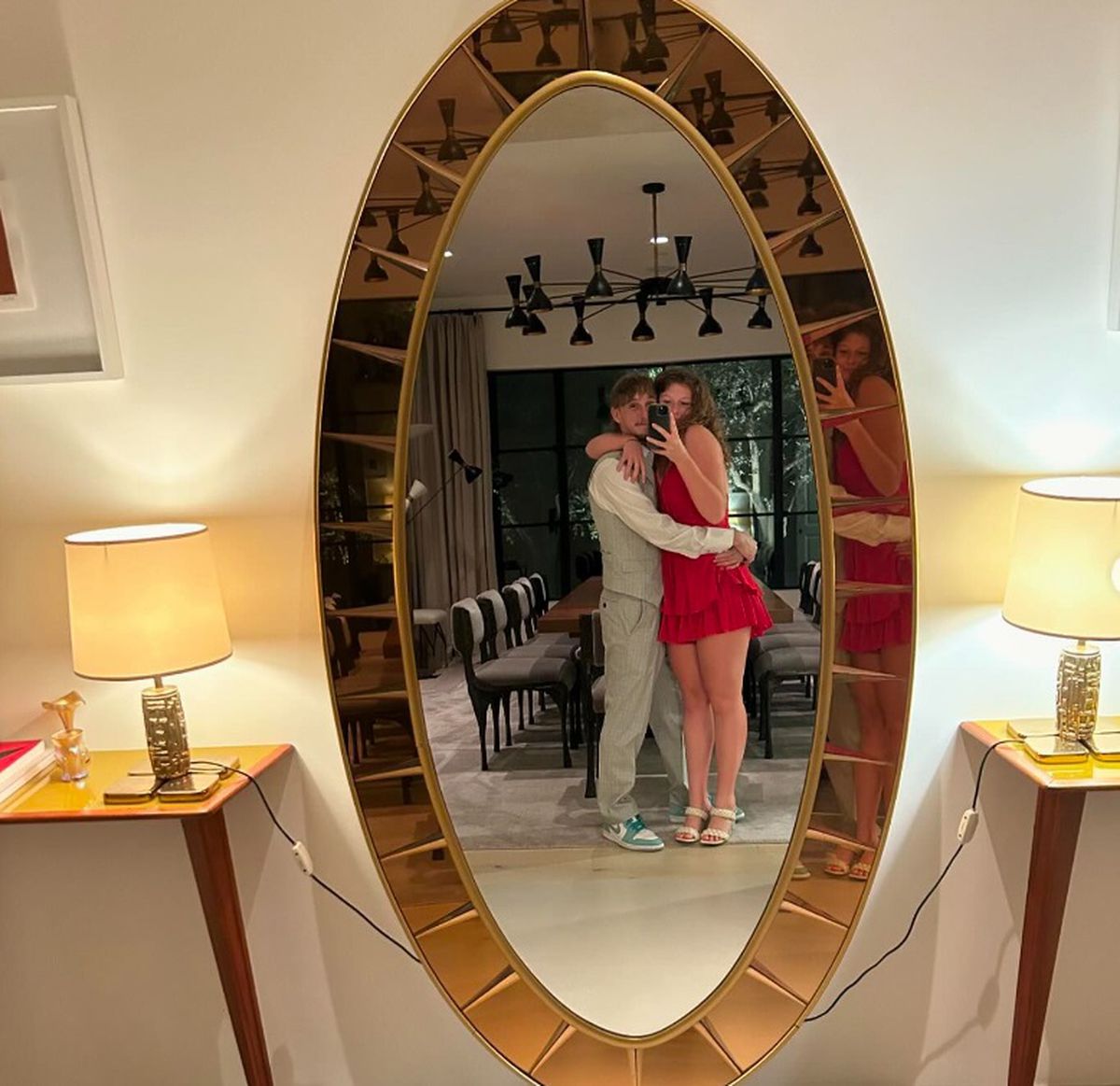 Nadia Comăneci, o mamă mândră » Cum s-a afișat fiul „Zeiței” de la Montreal, alături de iubita lui, la balul de absolvire