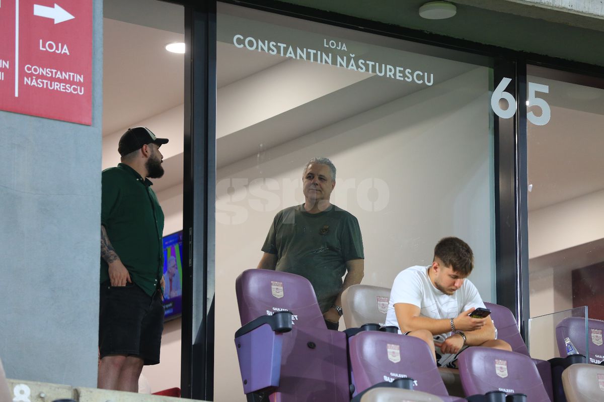 Gest reprobabil la adresa lui Marius Șumudică, pe Giulești, după Rapid - Sepsi