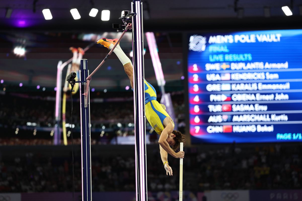 Armand Duplantis, record mondial la săritura cu prăjina la JO Paris 2024