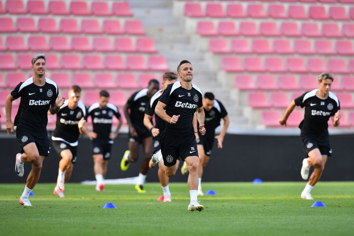 Antrenament FCSB înainte de turul cu Sparta Praga