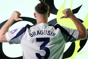 Radu Drăgușin e sfătuit de un fost internațional al lui Tottenham: „Dacă aș fi în locul lui, m-aș grăbi s-o fac!”