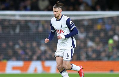 Radu Drăgușin nu apare pe lista de Champions League a lui Tottenham