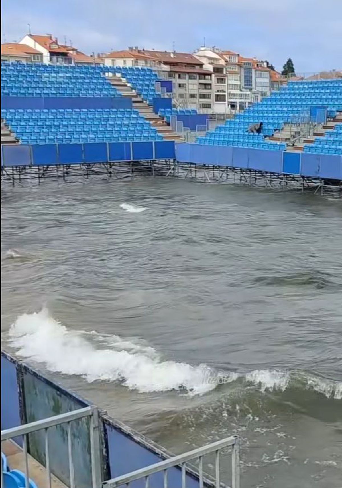 Imagini fenomenale cu turneul de tenis pe plajă din Luanco