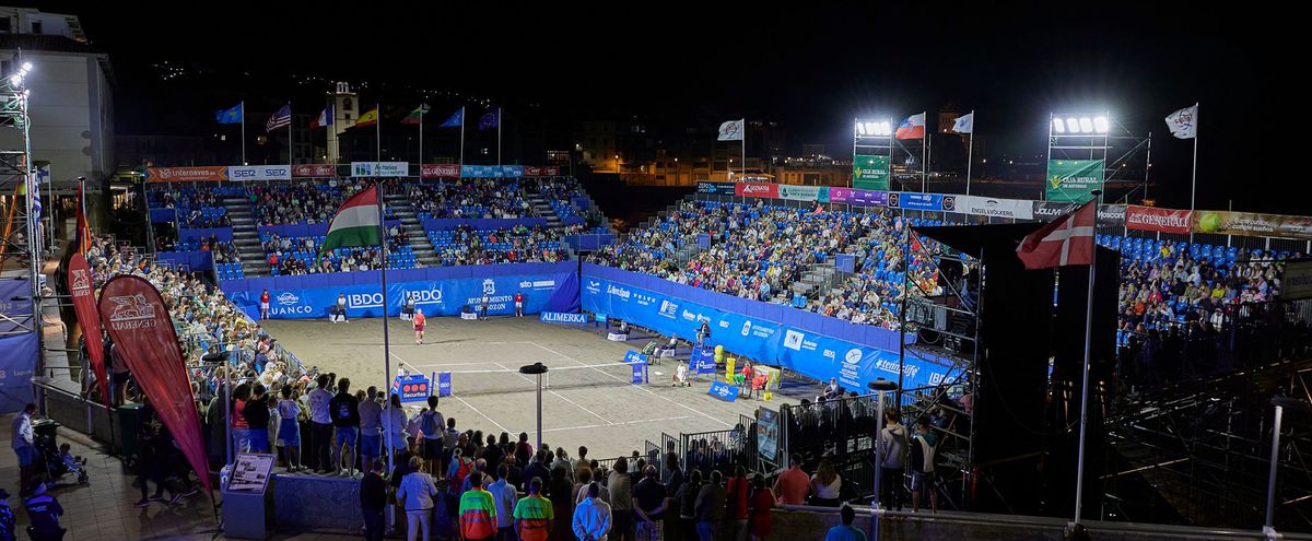 Imaginile verii! A început turneul de tenis cu teren inundat de apele Atlanticului » Ce nume mari participă