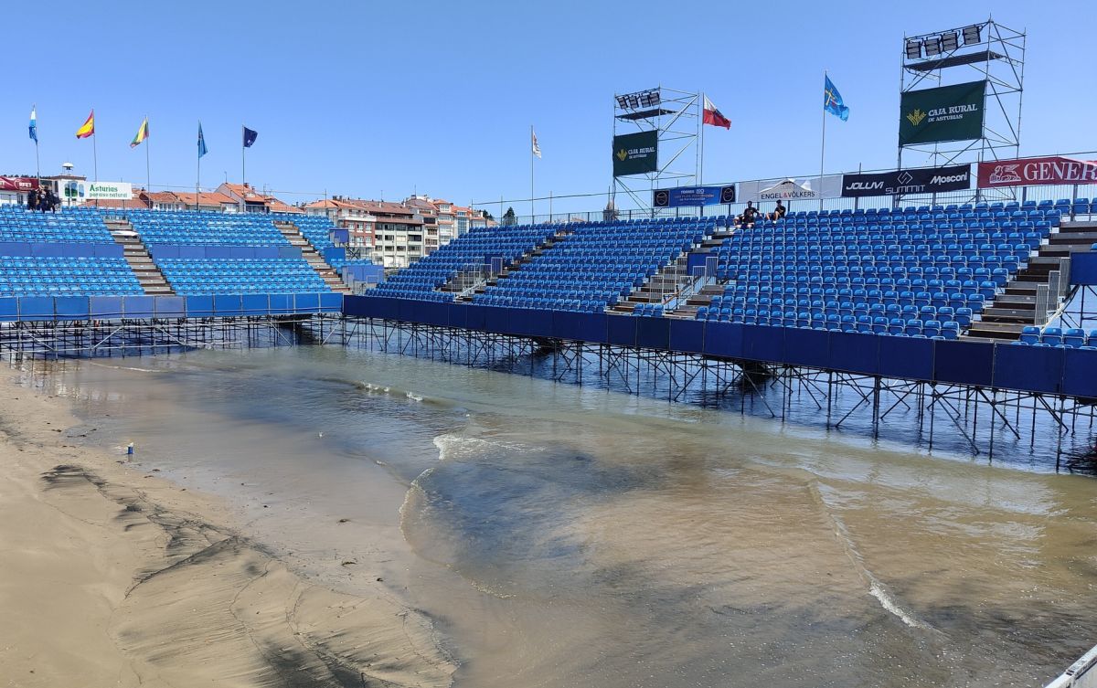 Imaginile verii! A început turneul de tenis cu teren inundat de apele Atlanticului » Ce nume mari participă