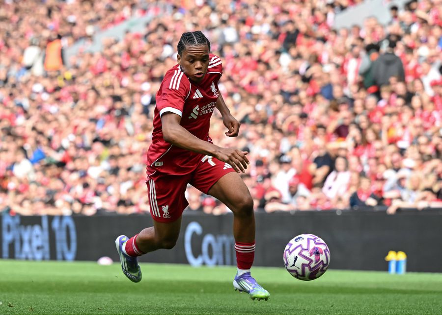 Puștiul de 16 ani despre care toată lumea vorbește acum la Liverpool: „Vreau să câștig Balonul de Aur și să fiu o legendă”