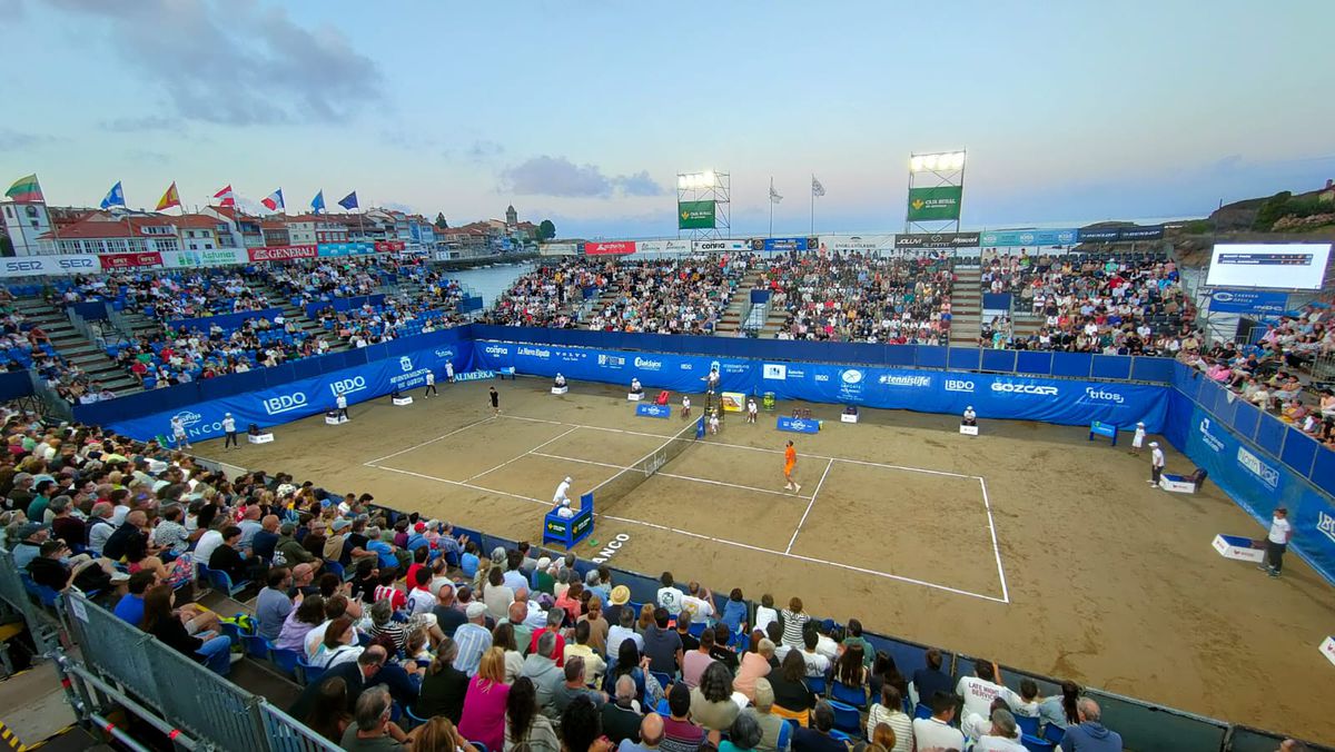 Imaginile verii! A început turneul de tenis cu teren inundat de apele Atlanticului » Ce nume mari participă