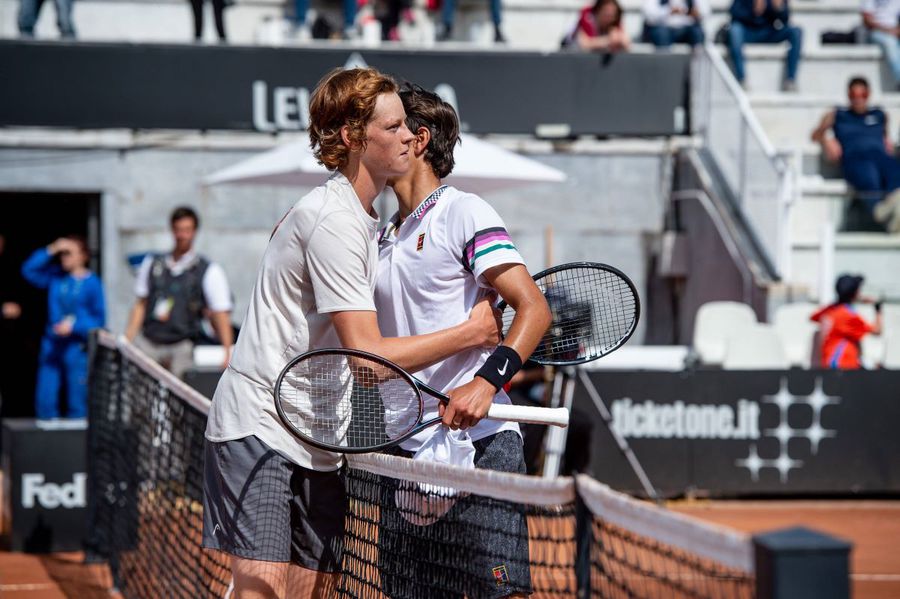 Carlos Alcaraz, pe lista celor mai simpatici jucători din circuit » Jannik Sinner, lăsat pe dinafară