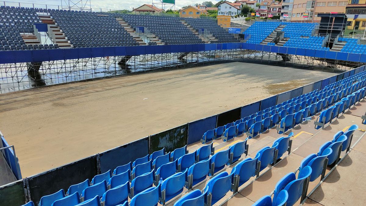 Imaginile verii! A început turneul de tenis cu teren inundat de apele Atlanticului » Ce nume mari participă