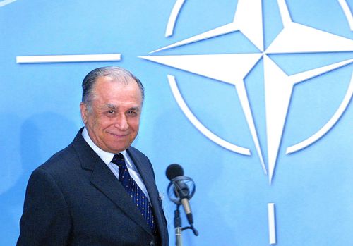 Ion Iliescu a murit la 95 de ani. Foto: Imago