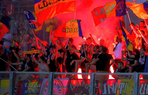 ROMÂNIA - SPANIA // Pericol! Ultrașii pot cauza prejudicii majore: ce riscăm dacă repetă derapajele xenofobe la meciul cu Spania