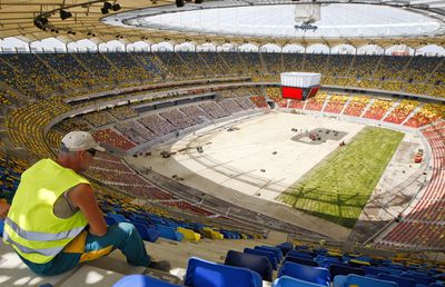 EXCLUSIV Oficialii fostei firme care au montat gazonul pe Arena Națională fac scandal: "Este grav că banii publici sunt irosiți astfel!"