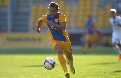 LIGA 2 // Petrolul Ploiești l-a transferat pe Gabriel Deac și insistă pentru Hamza și Teixeira