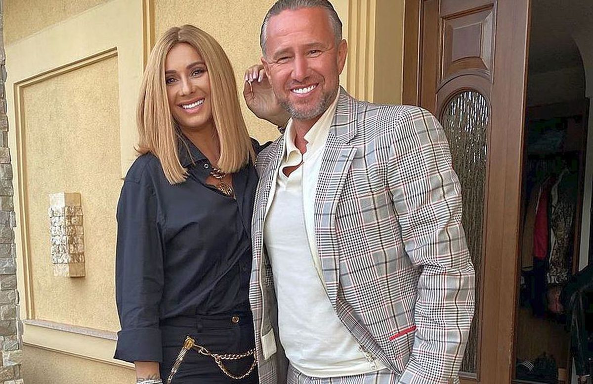 „Știu că sunt mai extravagantă ...” » Anamaria Prodan și 350 de diamante. Accesoriile orbitor de scumpe purtate de impresar pe Instagram