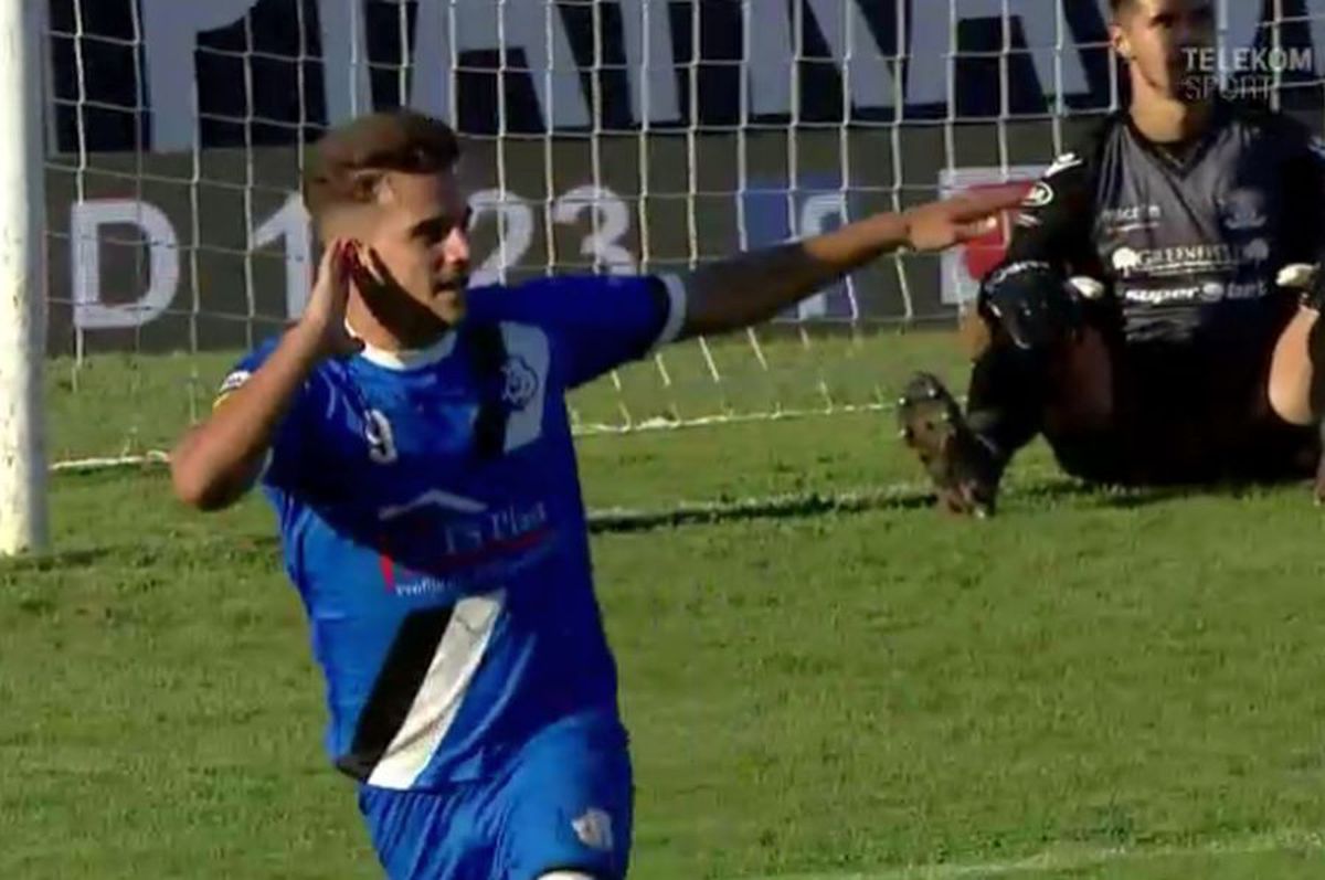VIDEO+FOTO Rapid - Pandurii » Al doilea gol al meciului a venit după o gafă a portarului Drăghia!