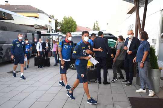 Astăzi, „tricolorii” conduși de Mirel Rădoi au ajuns în Austria, în vederea partidei din Liga Națiunilor.