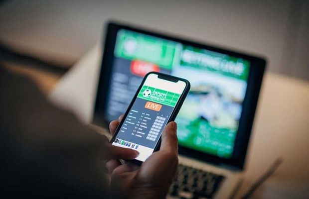 Observator FRF suspendat pentru participare la pariuri!