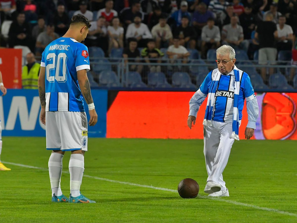 Rădoi, șah la „Rege” » CSU Craiova, revenire de senzație cu Farul în cel mai spectaculos meci al sezonului!