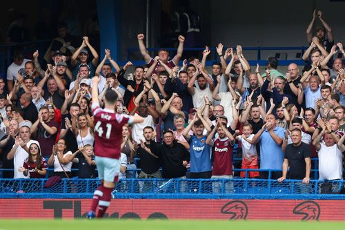 Fanii lui West Ham United au fost informașți de un editorialist că FCSB este din „Transilvania” FOTO: Imago