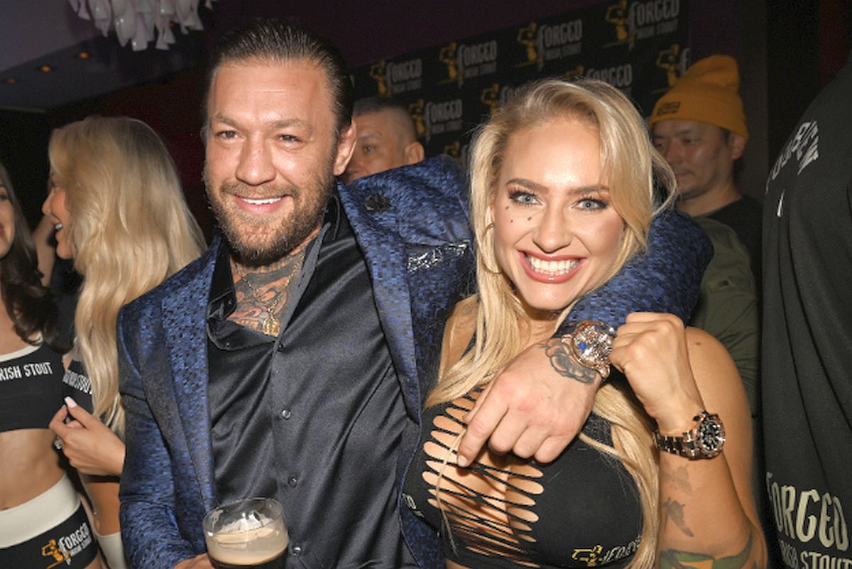 „Bombardiera blondă din box”, presupusa amantă a lui Conor McGregor, primele declarații despre luptător: „Îmi pare rău de el”