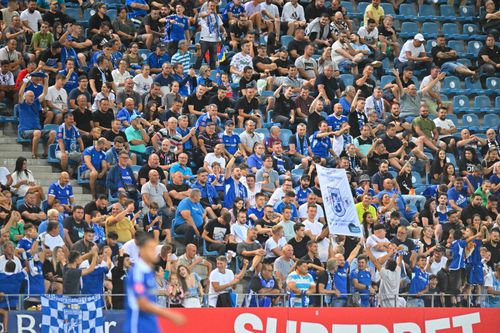 3.000 de spectatori au fost în tribune la meciul dintre FCU Craiova și Farul Constanța
Foto: Raed Krishan