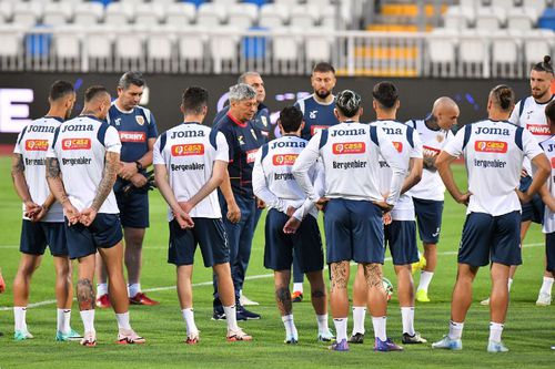 „Generația de Suflet” a intrat pe mâinile lui Mircea Lucescu și are parte de un debut complicat în Kosovo / FOTO: Cristi Preda (GSP)