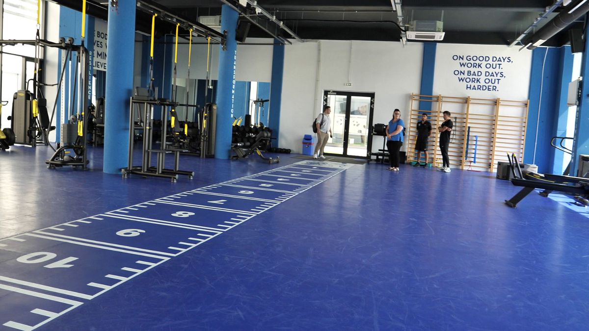 Mesaje războinice pentru juniorii lui Hagi » Îndemnurile care au împânzit Academia: „Durerea de astăzi...”