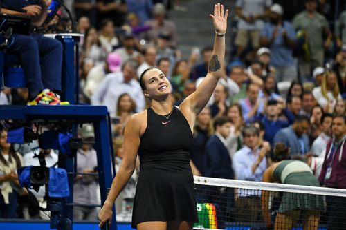 Aryna Sabalenka salutând publicul la US Open Foto: Imago