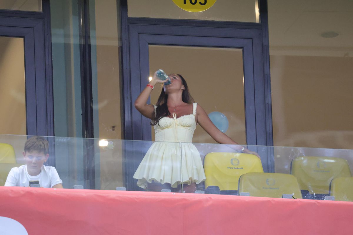 Multe VIP-uri la România - Canada + momentul care a ridicat Arena Națională în picioare