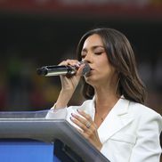 Mira, intonând imnul României / Foto: Ionuț Iordache GSP